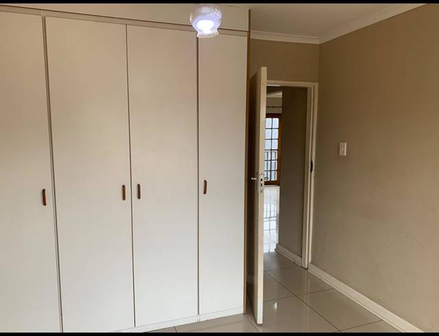 2 BEDROOM PROPERTY TO RENT IN MEER EN SEE